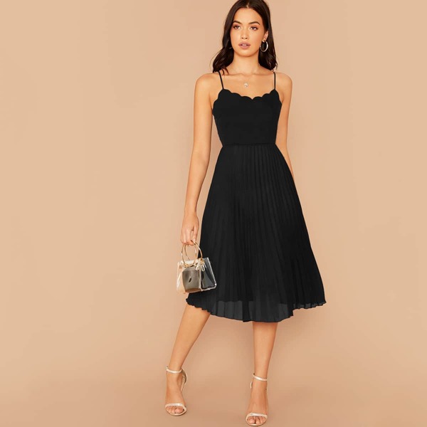 

Scallop Edge Pleated Cami Dress, Black