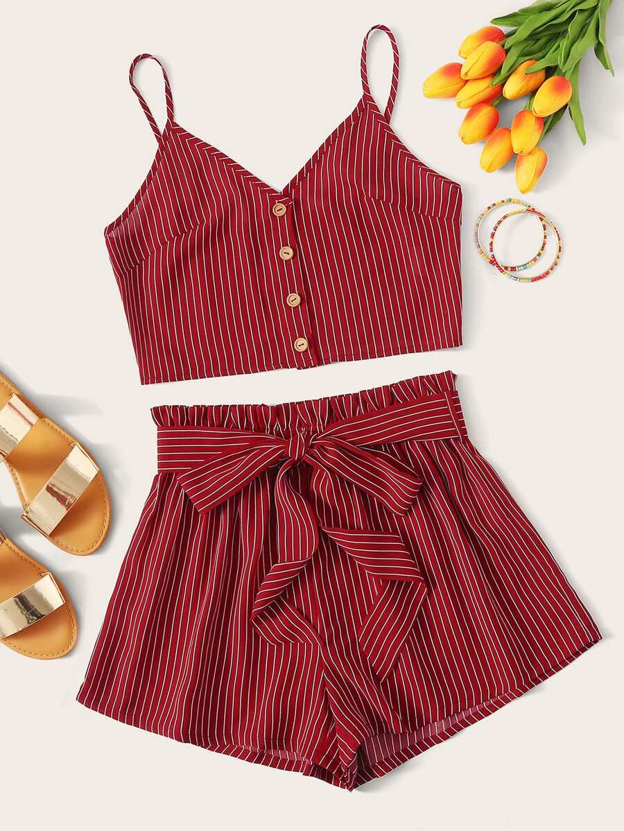 SHEIN 前紐扣條紋短版吊帶上衣和腰帶短褲套裝 - 酒紅色 - 查看 1