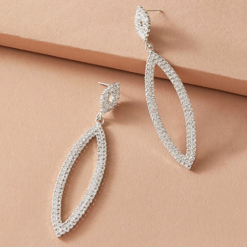

1pair Rhinestone Engraved Drop Earrings, Silver
