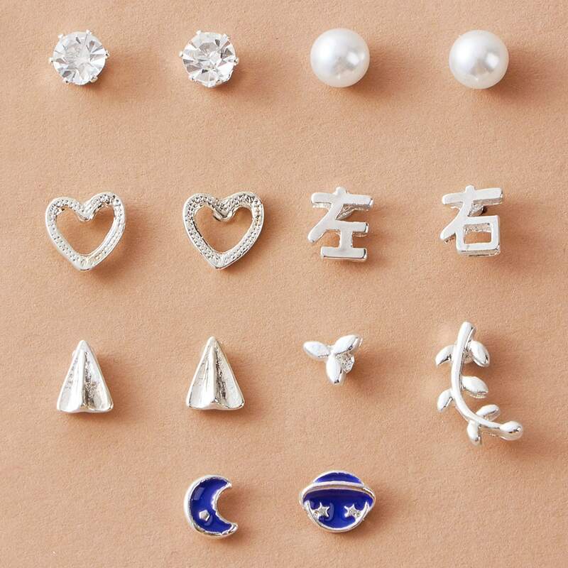 

7pairs Heart & Faux Pearl Decor Stud Earrings, Silver