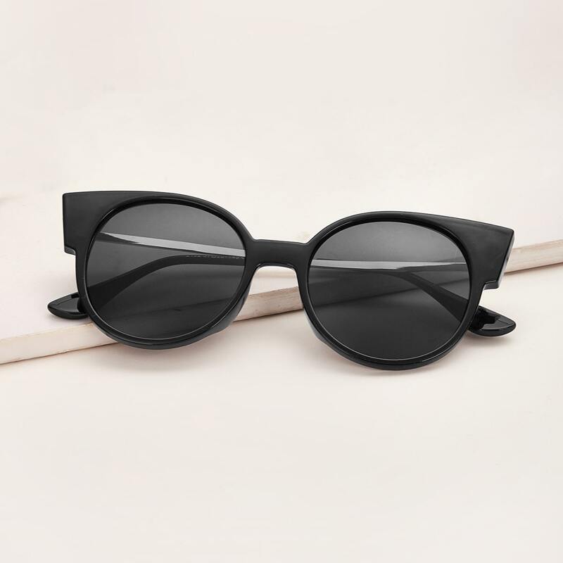 

Cat Eye Acrylic Frame Sunglasses With Case, Black