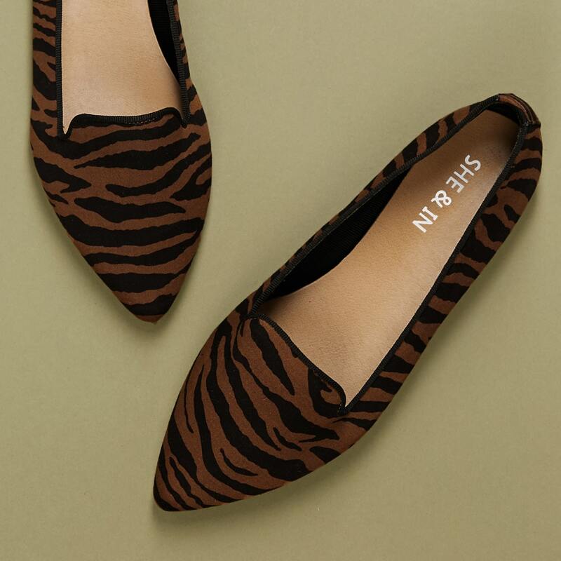 

Pointed Toe Tiger Print Slip On Flats, Brown