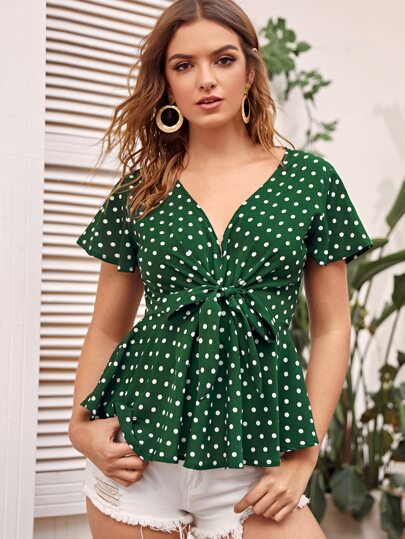 Camisa peplum de lunares girante delantero | Mode de Mujer Camisa peplum de lunares girante delantero | Mode de Mujer