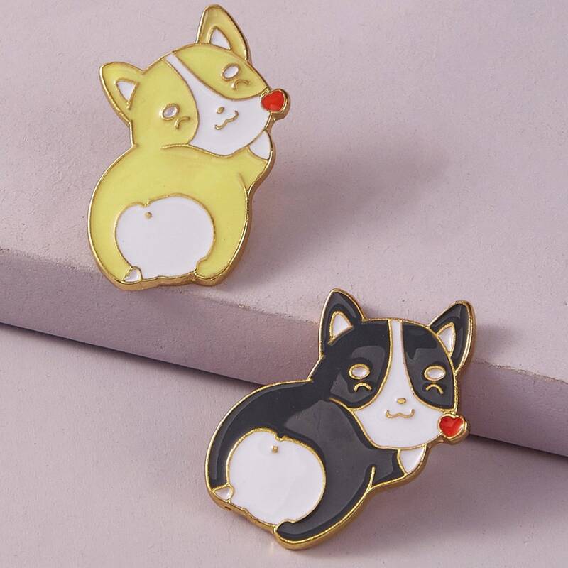 

2pcs Dog Design Brooch, Multicolor