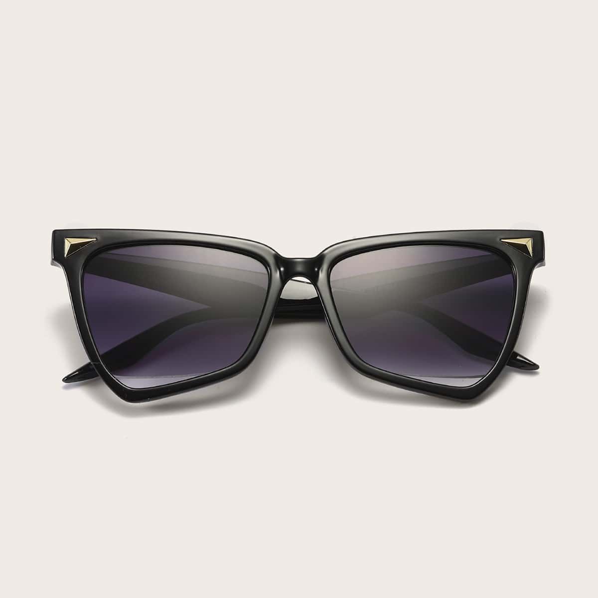 

Rivet Decor Acrylic Frame Sunglasses, Black