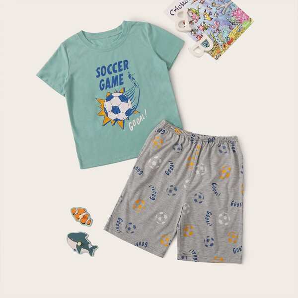 

Boys Football & Letter Graphic PJ Set, Multicolor