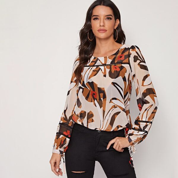 

Graphic Print Hollow Out Knotted Cuff Blouse, Multicolor