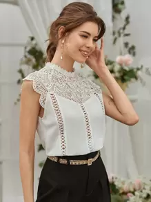 SHEIN Privé 鏤空鉤織後鎖孔襯衫 - 白色 - 查看 3
