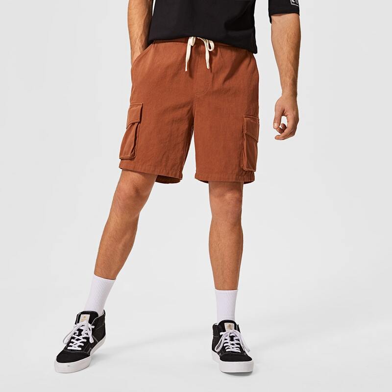 

Guys Drawstring Waist Flap Pocket Shorts, Red