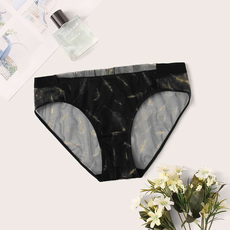 

Leaf Pattern Mesh Panty, Black