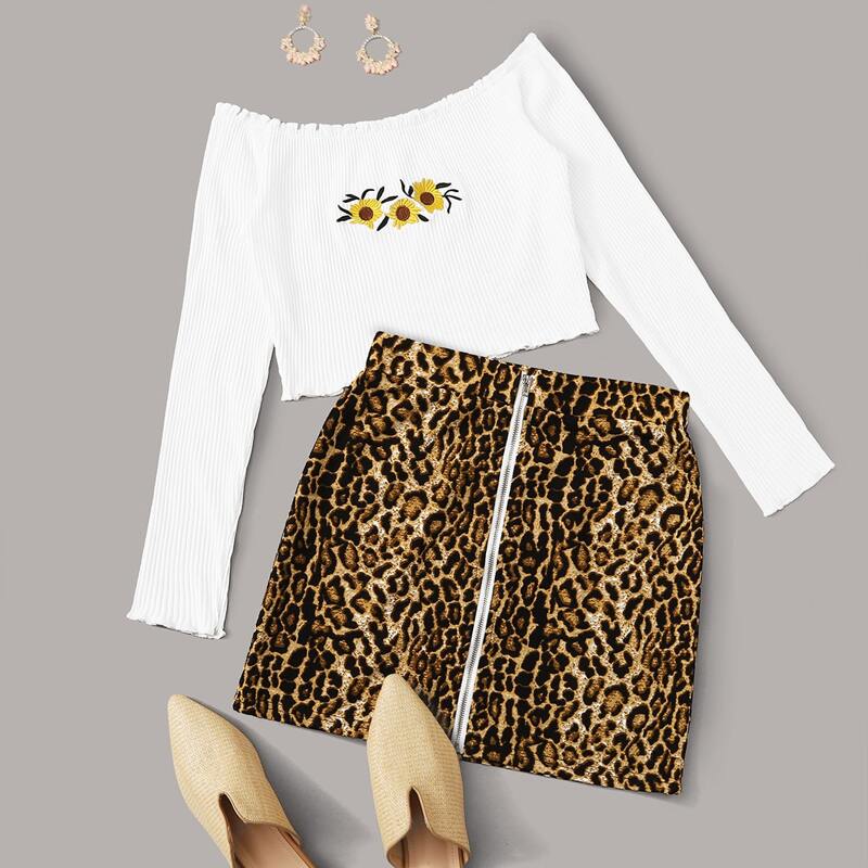 

Sunflower Embroidery Tee & Leopard Zip Up Skirt, Multicolor