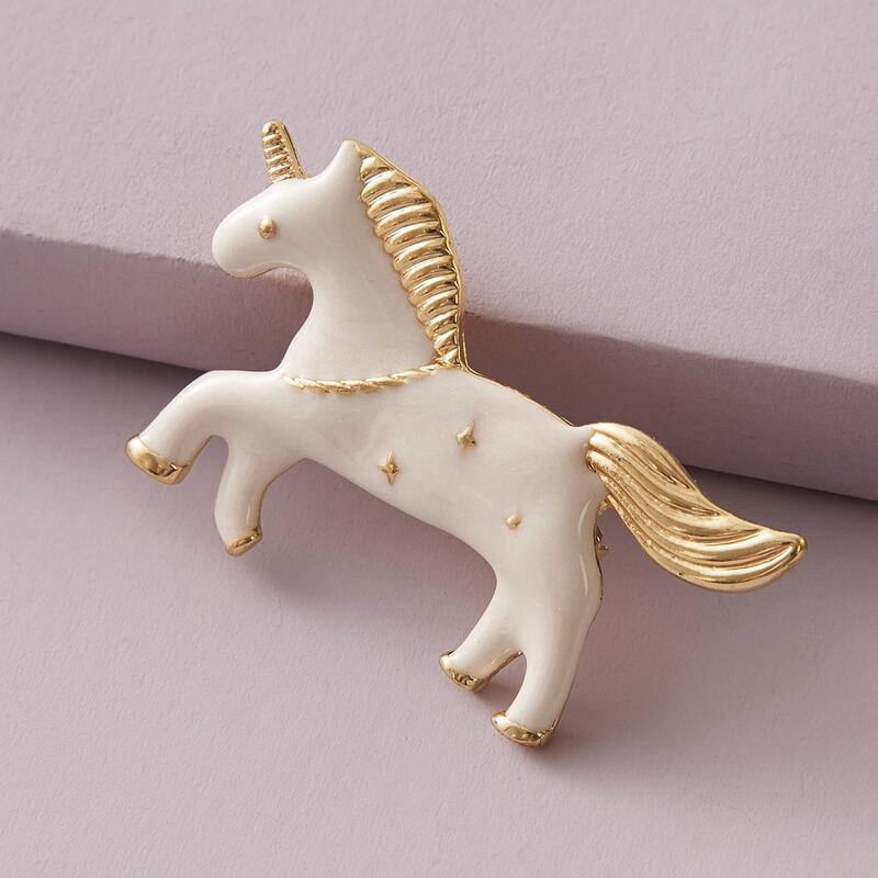 

1pc Simple Unicorn Brooch, White