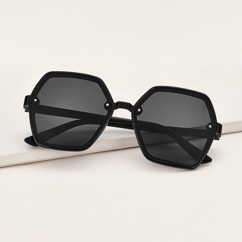 

Hexagon Frame Flat Lens Sunglasses With Case, Black