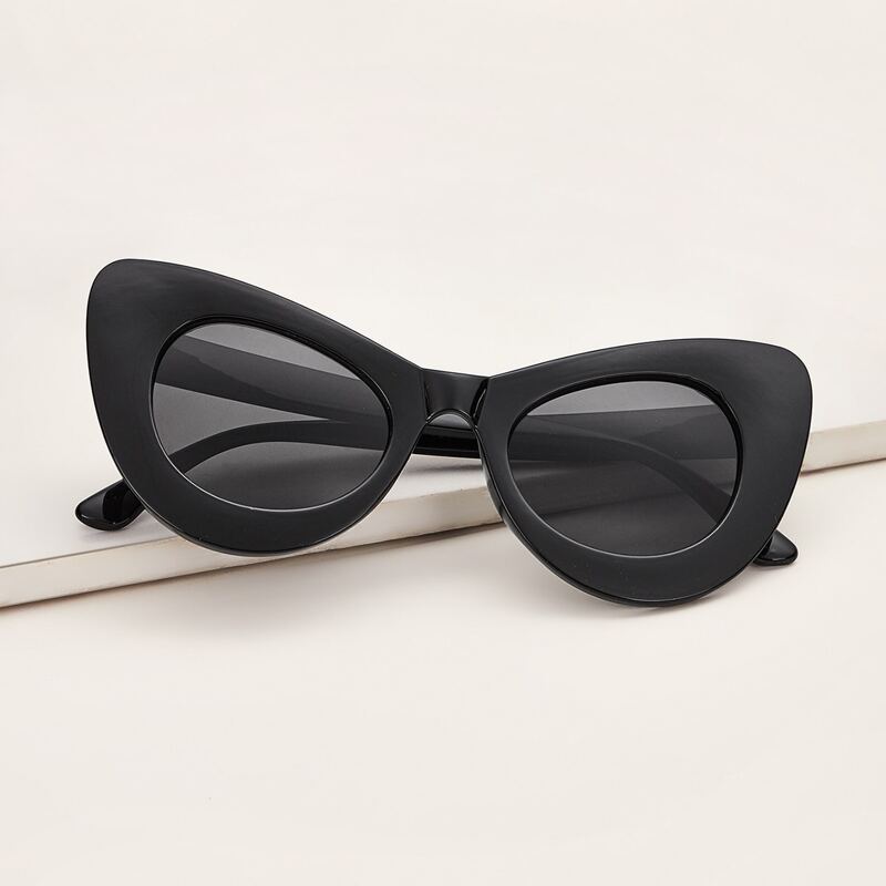 

Cat Eye Sunglasses, Black