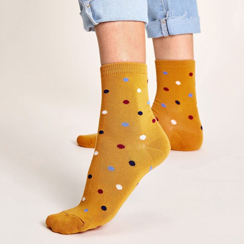 

1pair Polka Dot Pattern Socks, Yellow