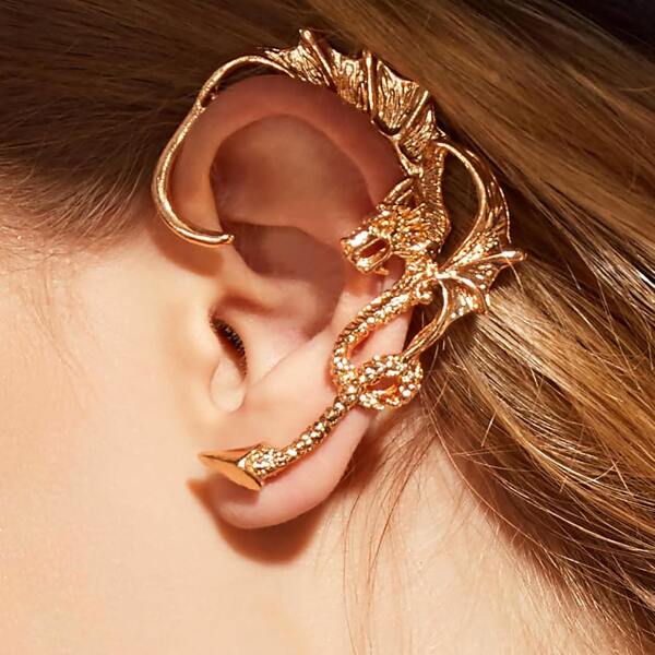 

1pc Dragon Shaped Earring, Gold