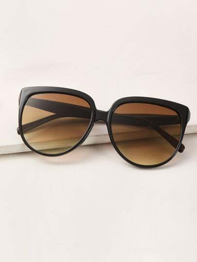 Cat Eye Sunglasses With Case
