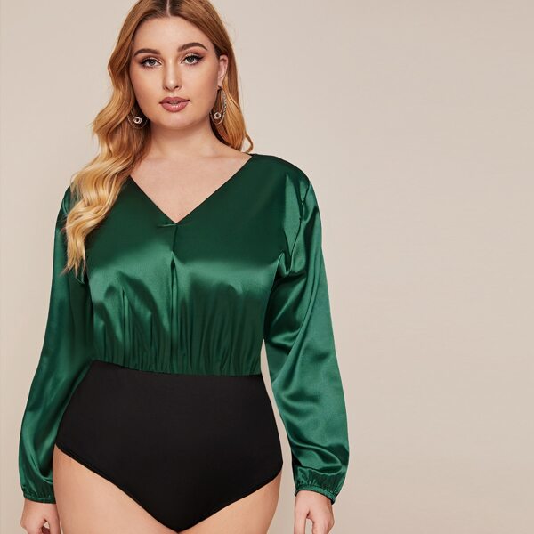 

Plus Solid V-neck Satin Bodysuit, Green