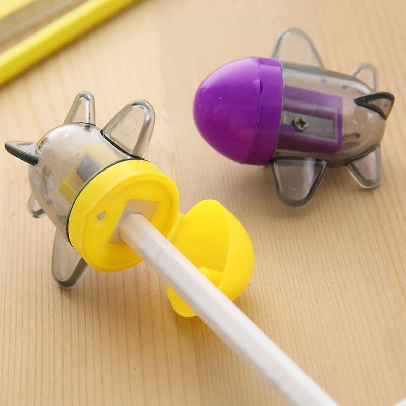 

1pack Spaceship Shaped Random Color Pencil Sharpener