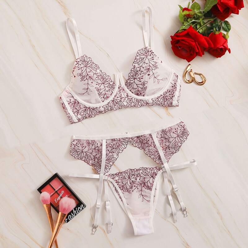 

Floral Embroidery Mesh Underwire Lingerie Set & Garter, Multicolor