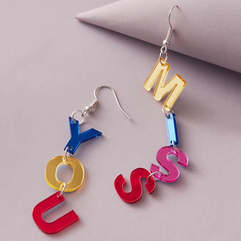 

1pair Letter Drop Earrings, Multicolor