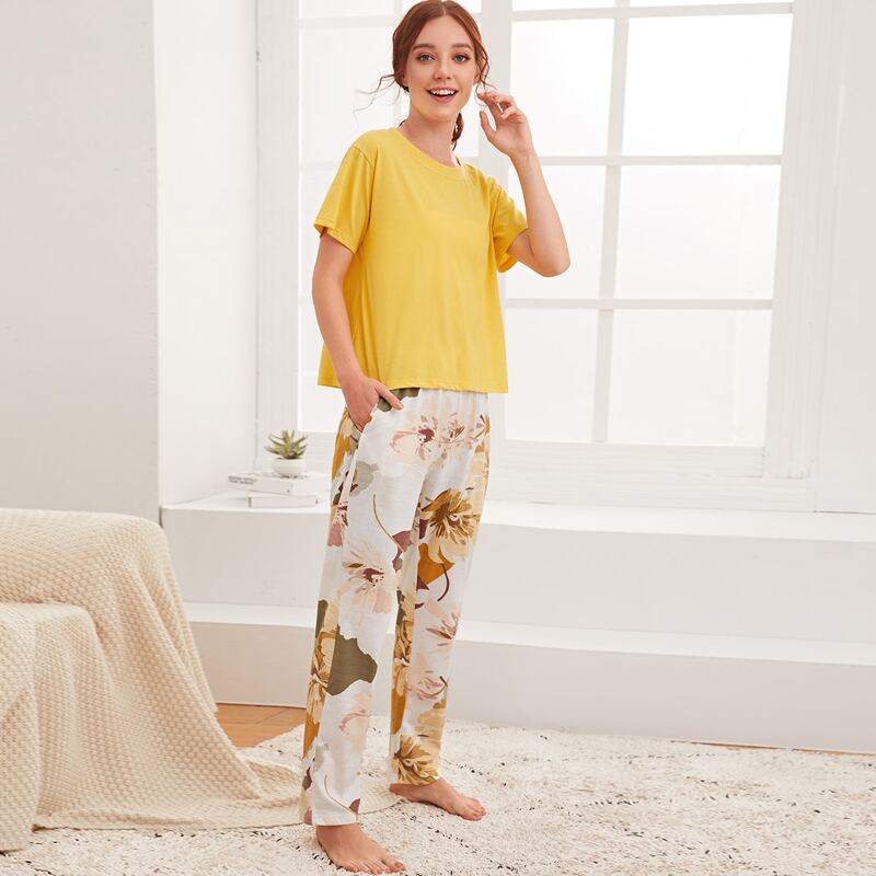 

Solid Tee & Floral Print Pants PJ Set, Multicolor