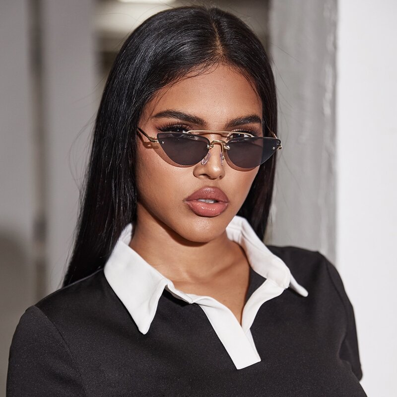 

Cat Eye Sunglasses With Case