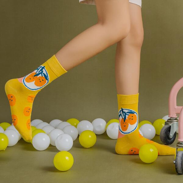 

1pair Fruit Pattern Socks, Yellow