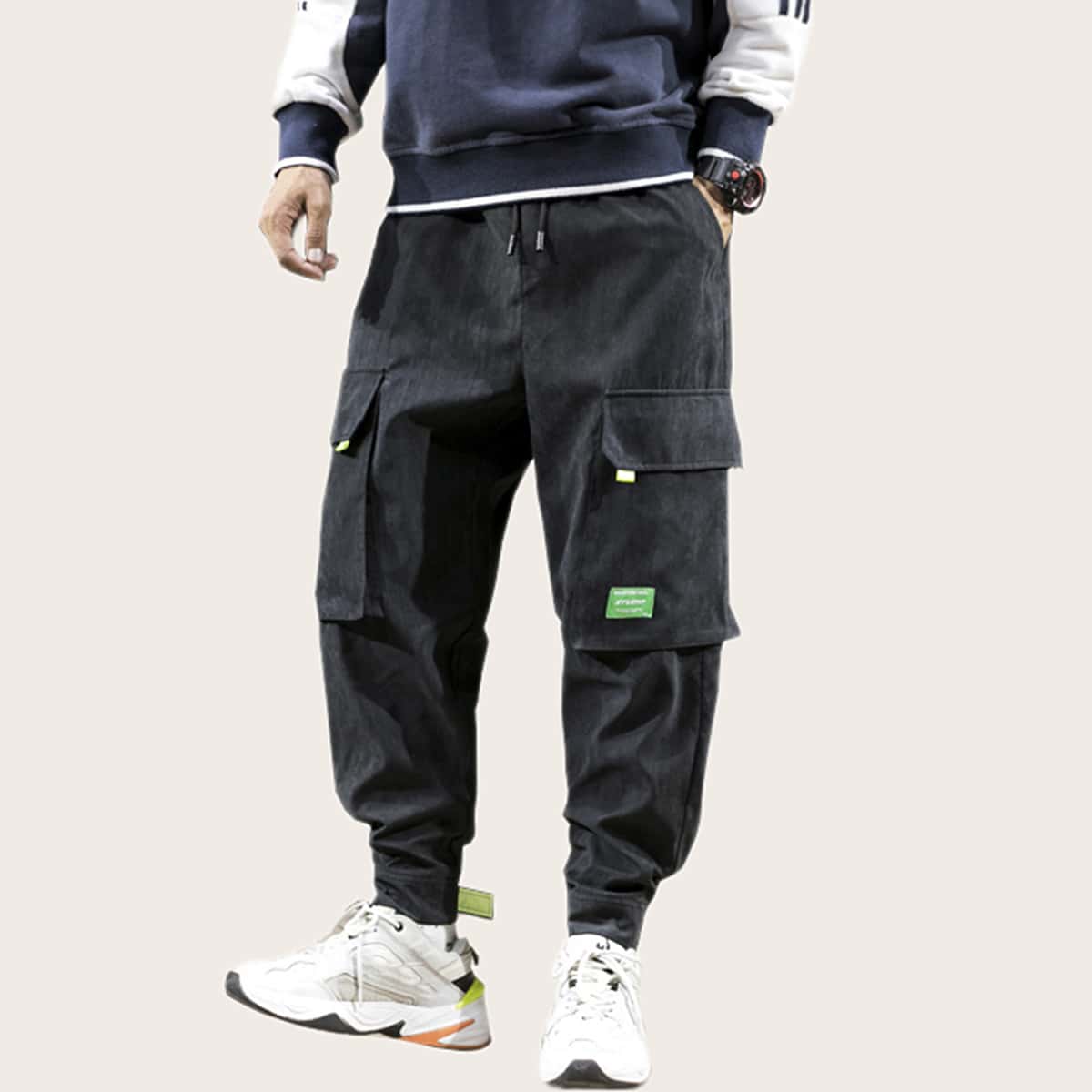 

Guys Flap Pocket Letter Patched Cargo Pants, Black