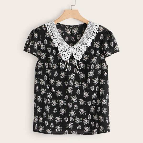 

Plus Contrast Lace Collar Floral Top, Black