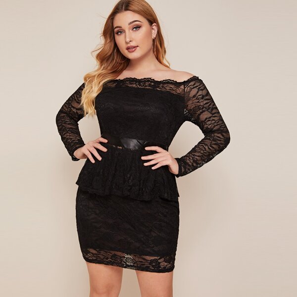 

Plus Off Shoulder Lace Peplum Top & Bodycon Skirt Set, Black