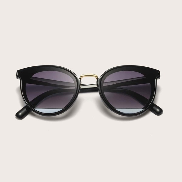 

Cat Eye Acrylic Frame Sunglasses With Case, Black