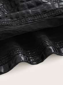 SHEIN BAE One Shoulder Crocodile Embossed Crop Top - Black - View 4