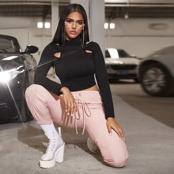 

Solid Cut Out Fitted Crop Tee, Black