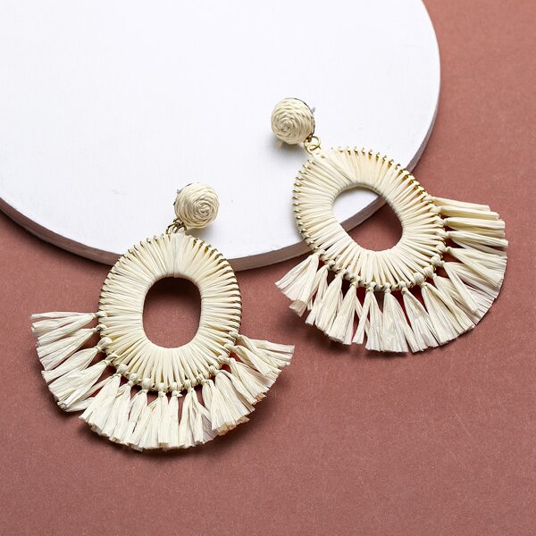 

1pair Raffia Woven Fringe Oval Earrings, Beige