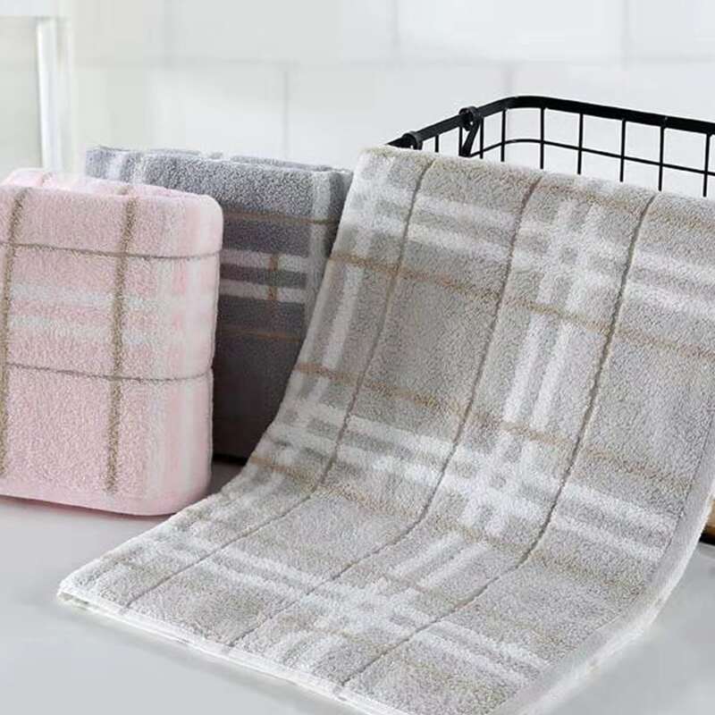 

1pc Plaid Pattern Absorbent Soft Towel, Multicolor