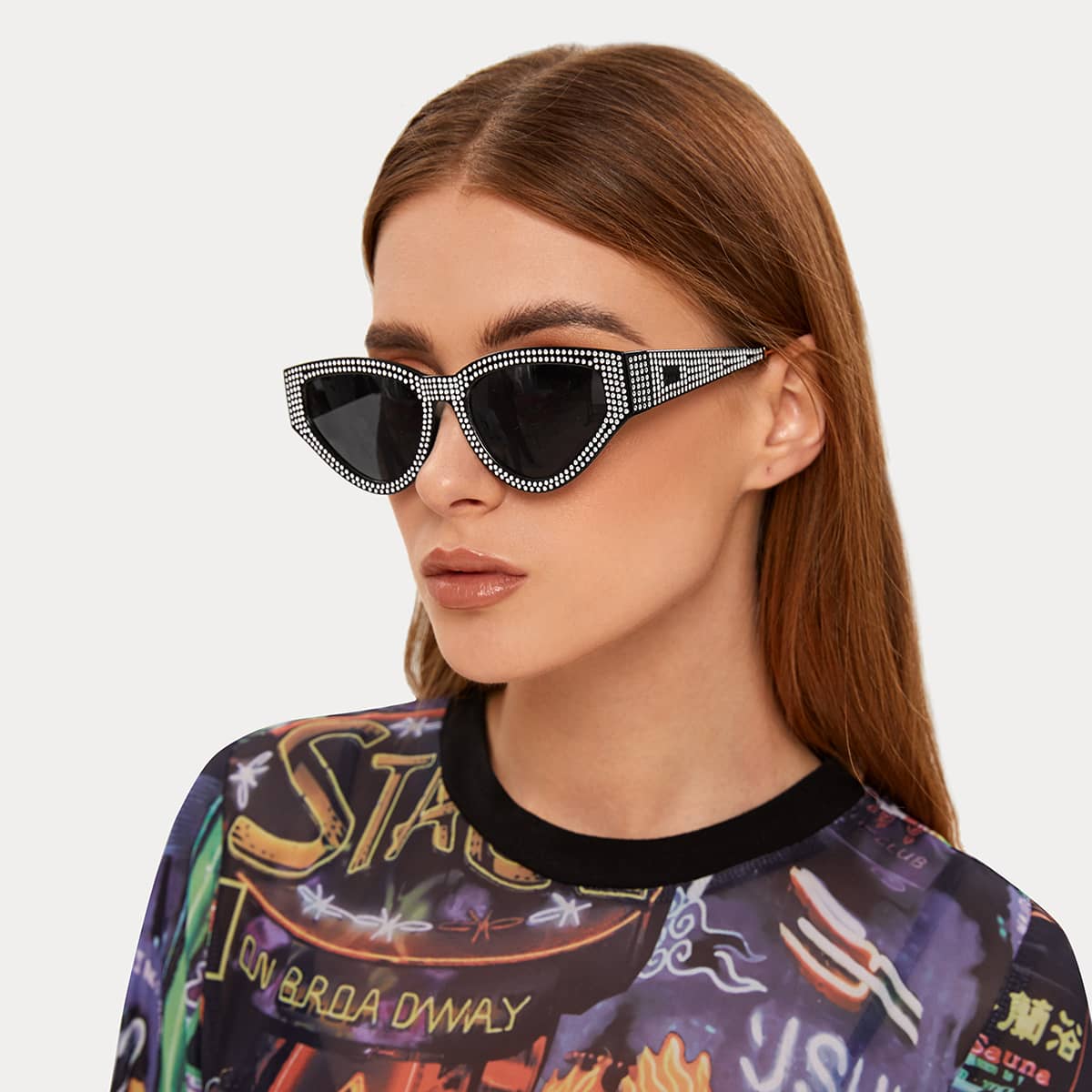 

Rhinestone Engraved Cat Eye Sunglasses With Case, Black and white