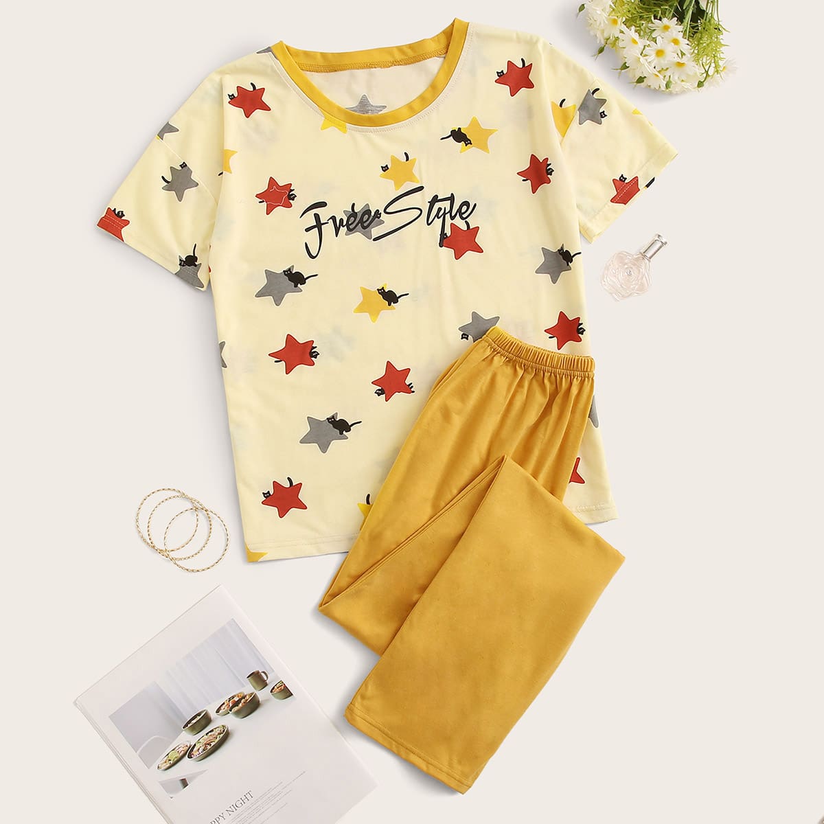 

Star & Letter Graphic PJ Set, Multicolor