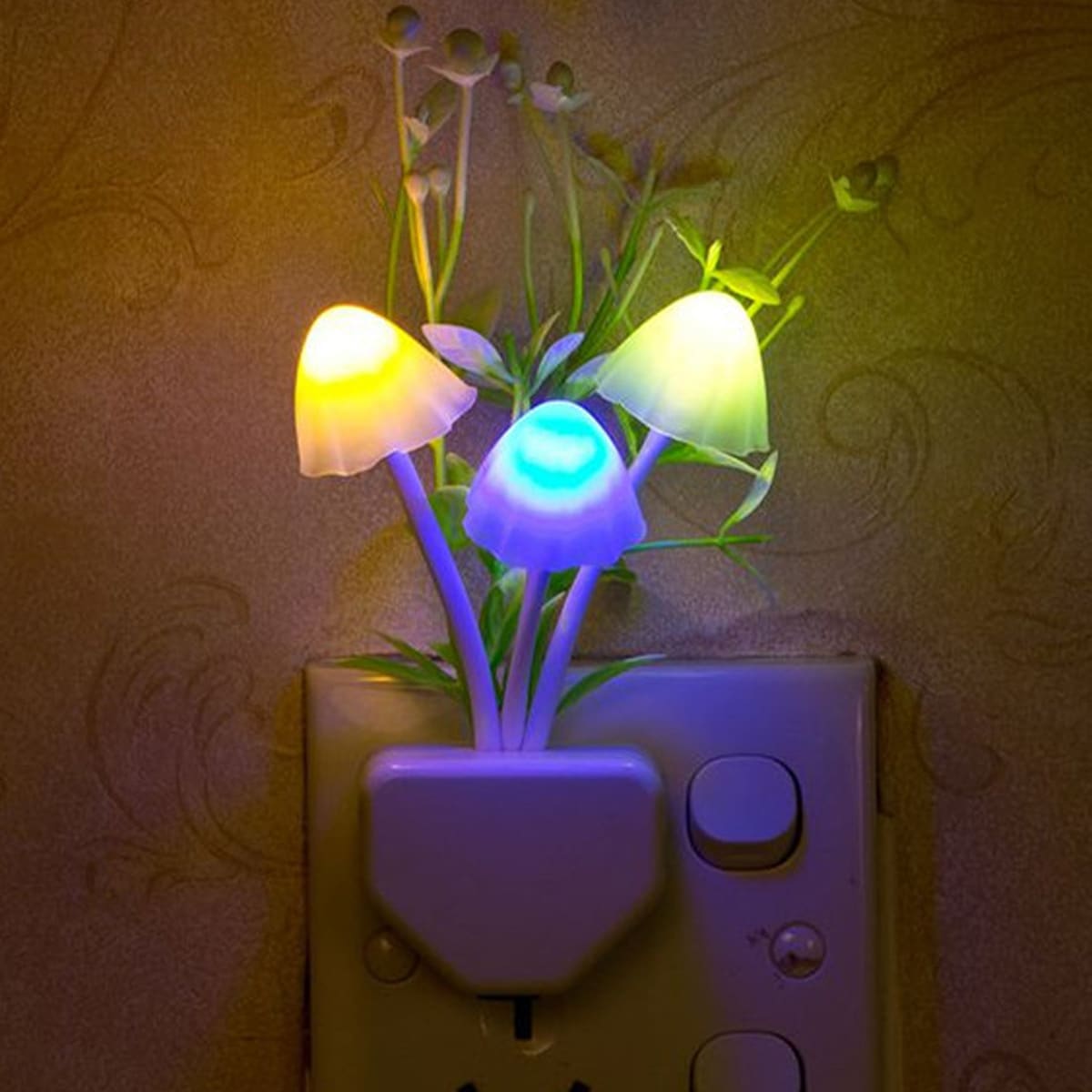 

1pc Random Mushroom & Flower Design Night Light, Multicolor