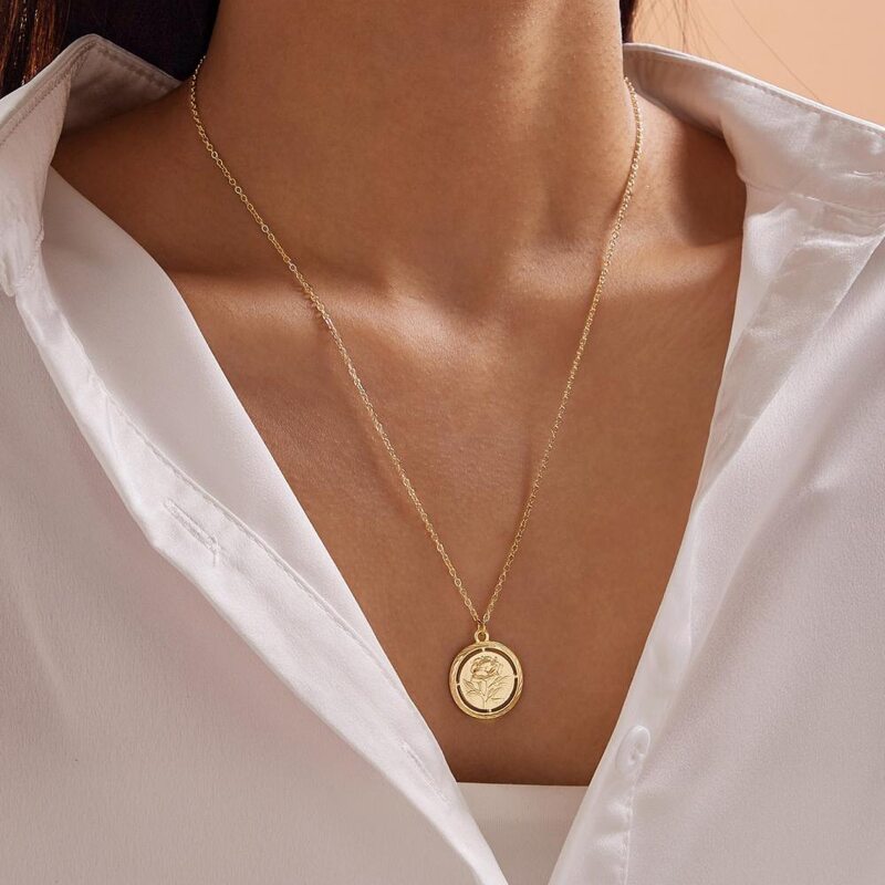 

1pc Rose Decor Charm Necklace, Gold