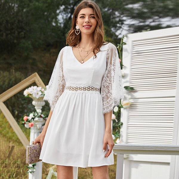 

Платье с v-образным вырезом и кружевом, Белые