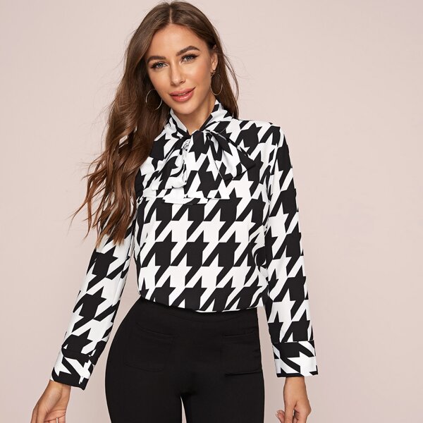 

Tie Neck Houndstooth Print Top, Black and white