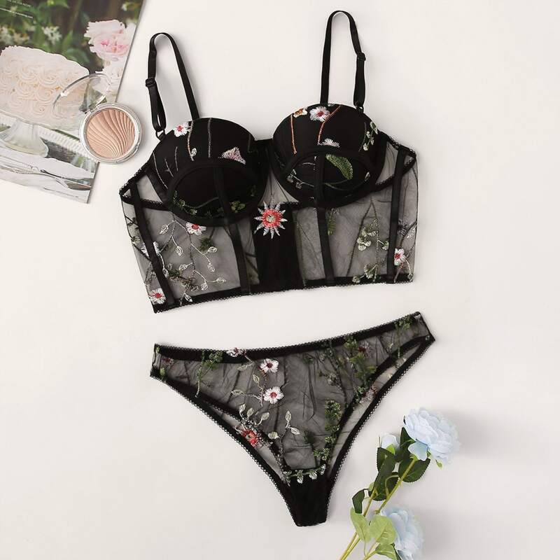 

Floral Embroidery Mesh Underwire Lingerie Set, Black
