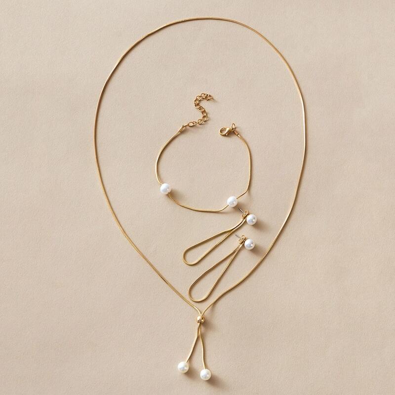 

4pcs Faux Pearl Decor Necklace & Earrings & Bracelet