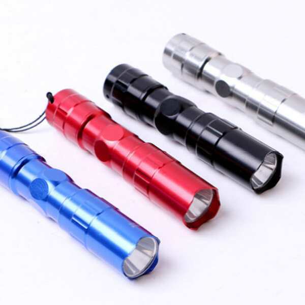 

1pc Random Color Camping Flashlight, Multicolor
