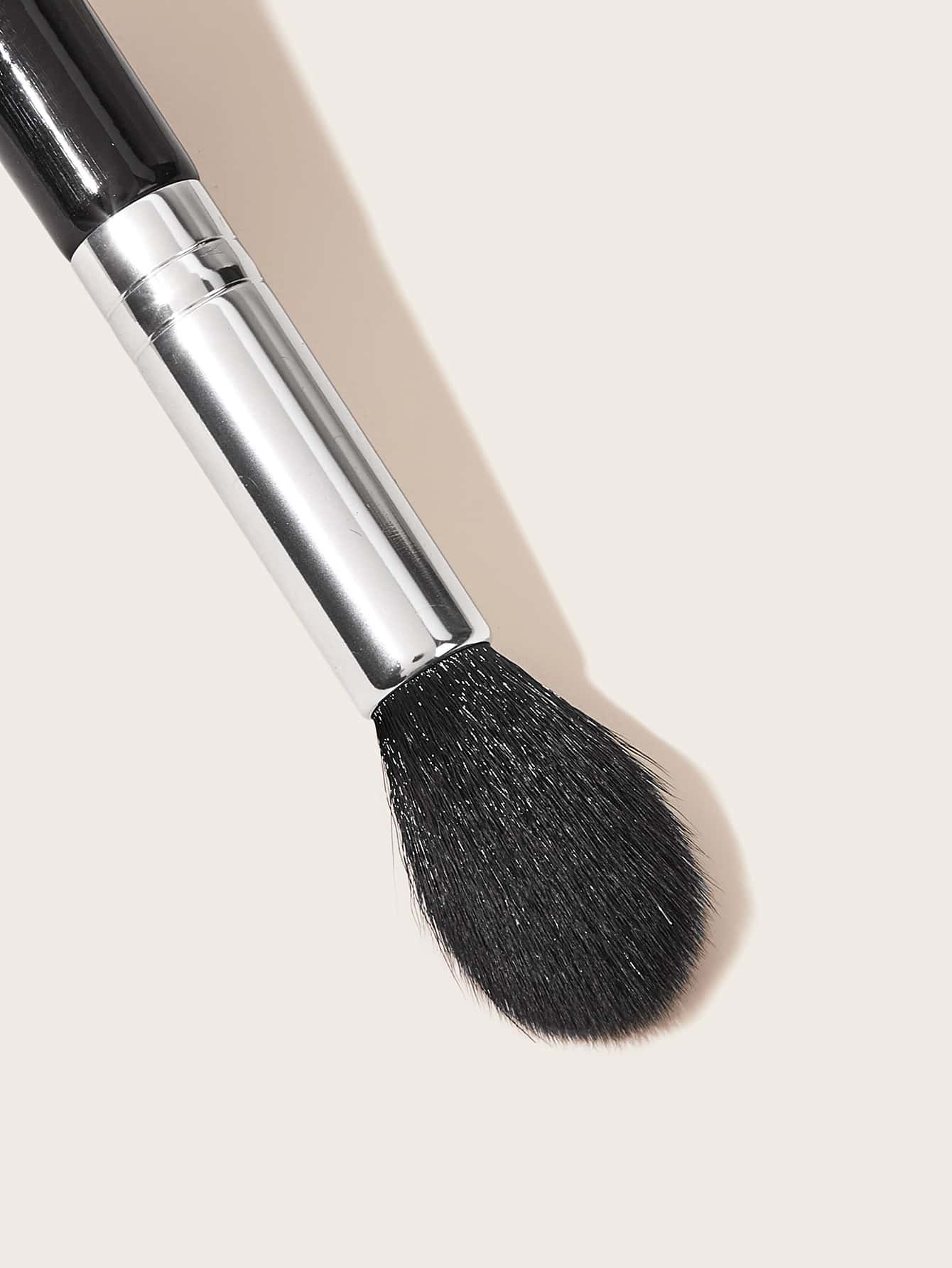 Flat Makeup Brush, 1Pc Highlight Brush Makeup Brush Blush Brush Shade Highlight Premium Face Makeup Brush Blending Makeup Soft Bristles For Smooth Application Perfect For Makeup Artists And Beginners,Foundation Brush,Concealer Brush,Blush Brush,Contour Brush,Blush Brush,Bronzer Brush,Powder Brush,Foundation Brush,Blush Brush,Giveaways