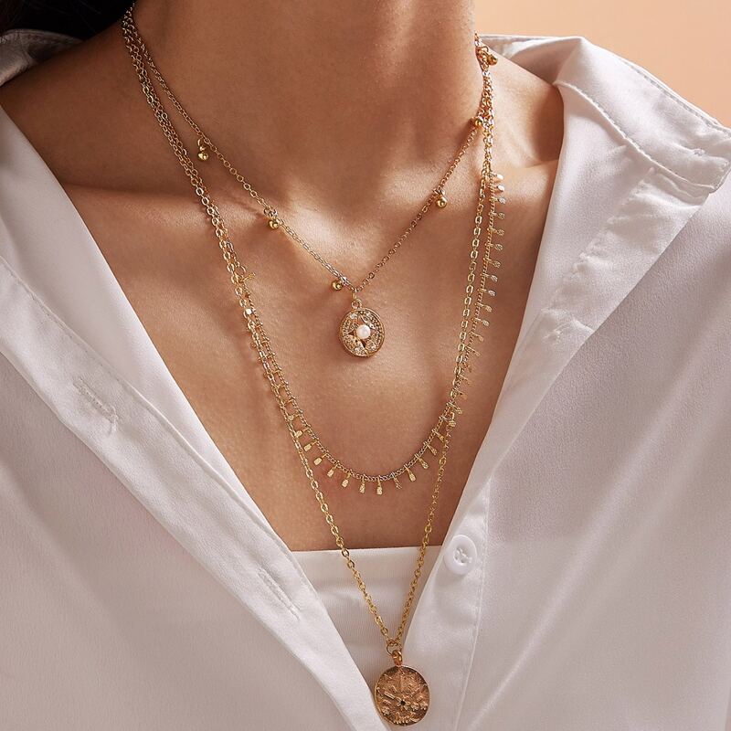

1pc Coin Charm Layered Necklace, Gold