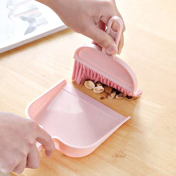

1pc Desktop Mini Brush With Dustpan
