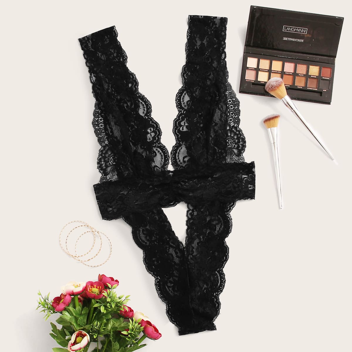 

Scallop Floral Lace Teddy Bodysuit, Black