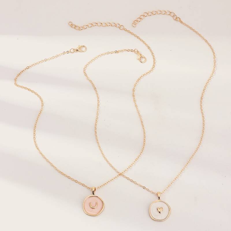 

2pcs Round Charm Necklace, Gold